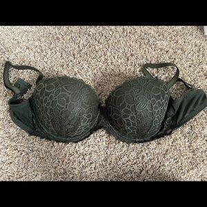 Victoria’s Secret Pink Date Push Up Bra